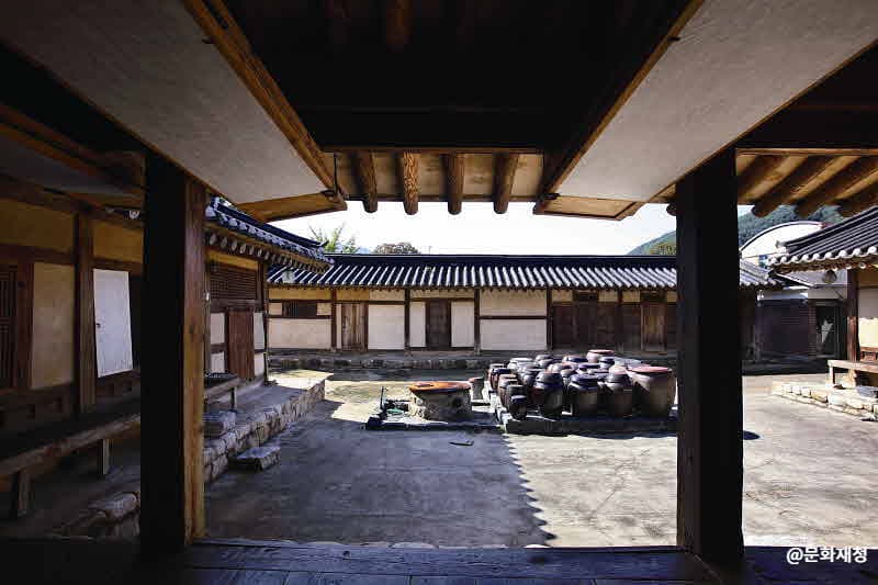Goesan Historic House of Song Byeong-il (괴산 송병일 고택) 3