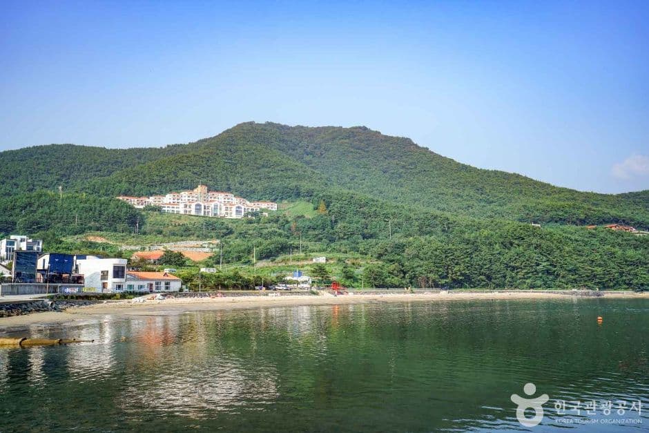 덕원해수욕장 1