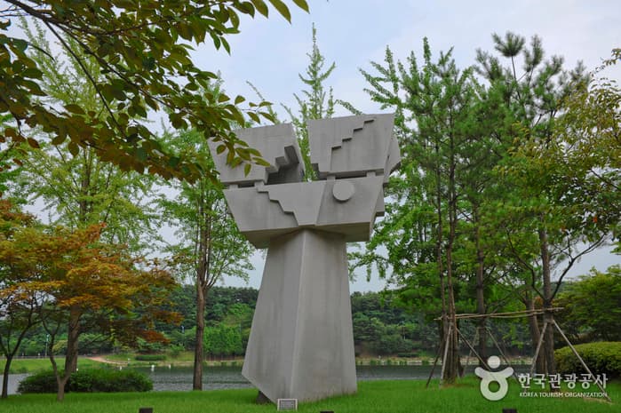 Seolbong Park (μ€λ΄κ³΅μ) 6
