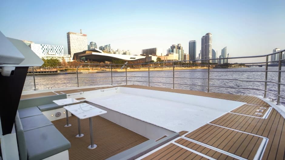 Haeundae River Cruise (ํด์ด๋๋ฆฌ๋ฒํฌ๋ฃจ์ฆ) 1