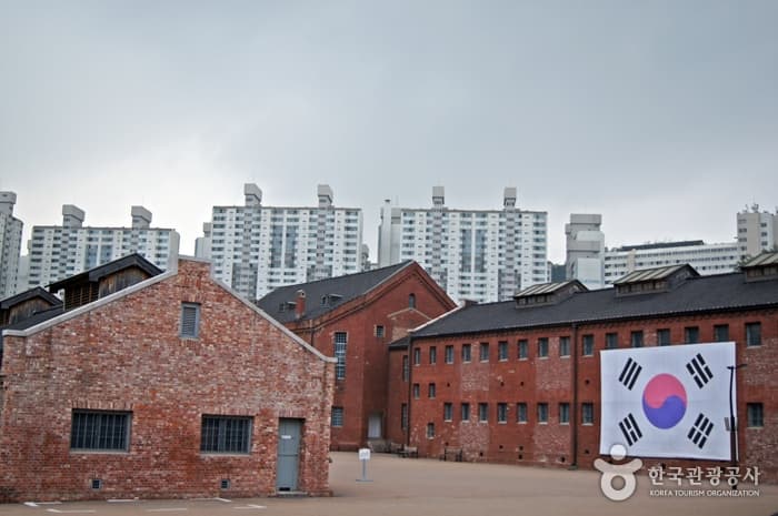 Seodaemun Independence Park (์๋๋ฌธ๋
๋ฆฝ๊ณต์) 5