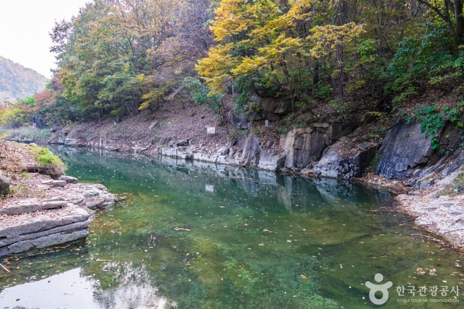 Neungganggyegok Valley, Eoreumgol Valley (능강계곡, 얼음골) 8