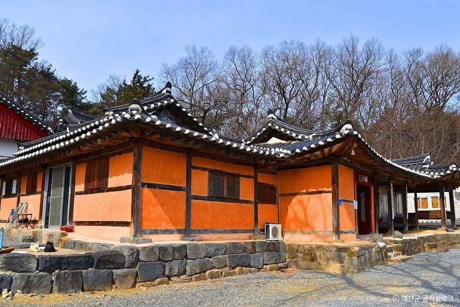 Yesan Hwaamsa Temple (νμμ¬ (μμ°) 1