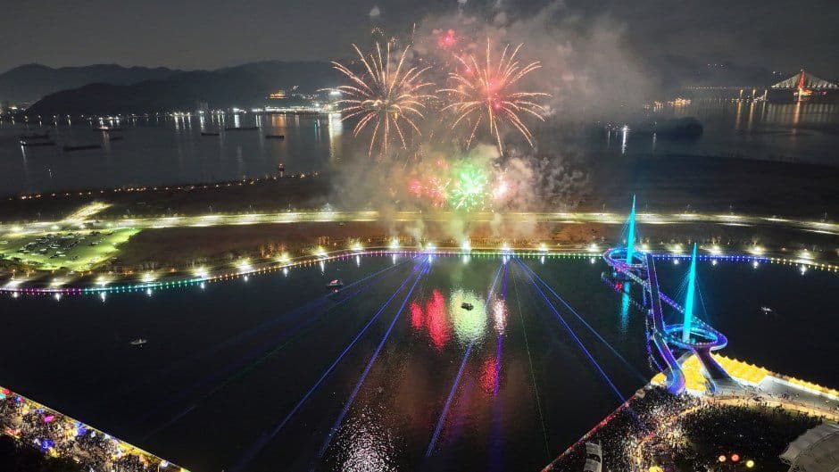 Masan Gagopa Chrysanthemum Festival (마산가고파국화축제) 7